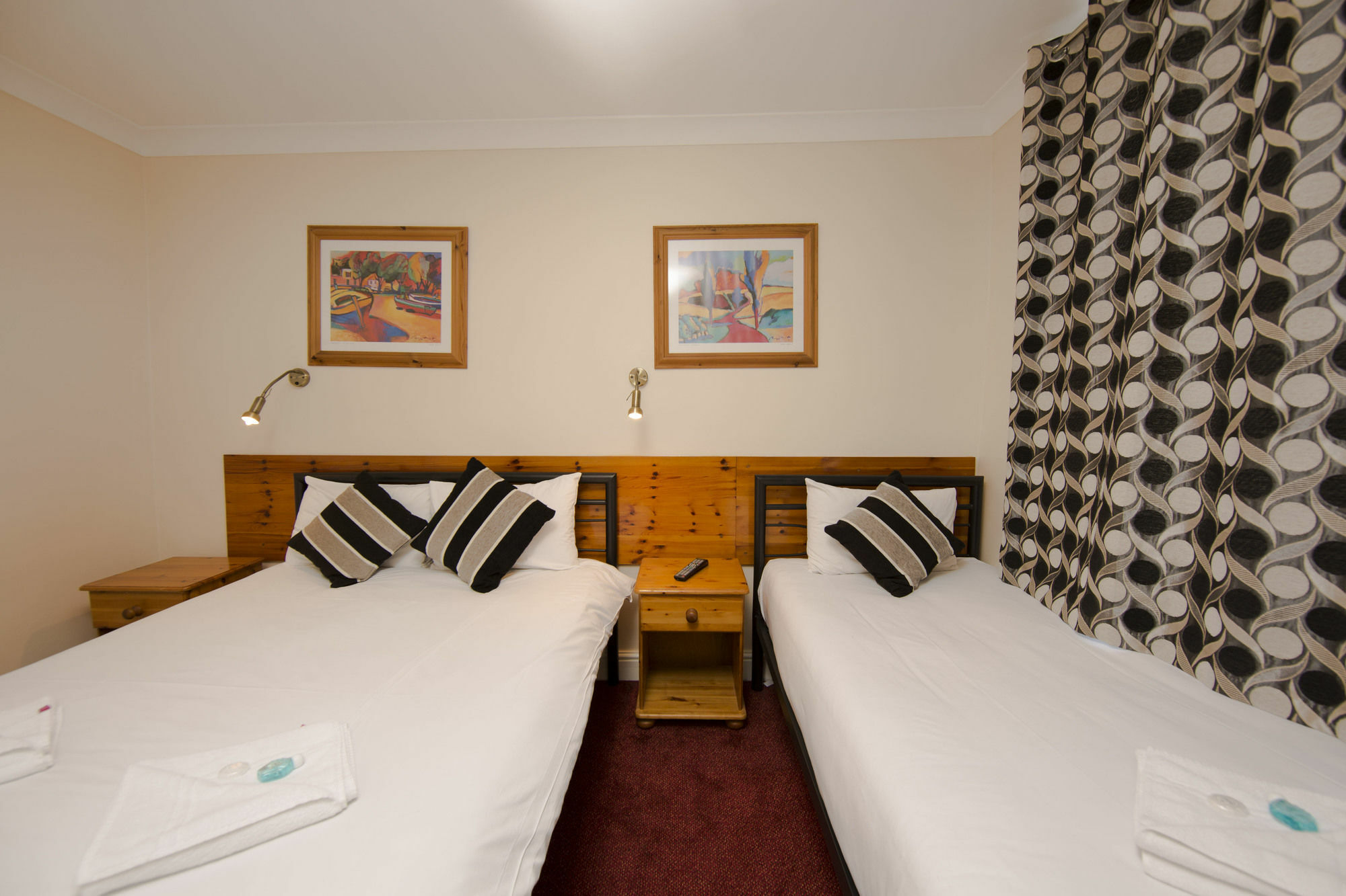 Royal London Hotel By Saba Bagian luar foto