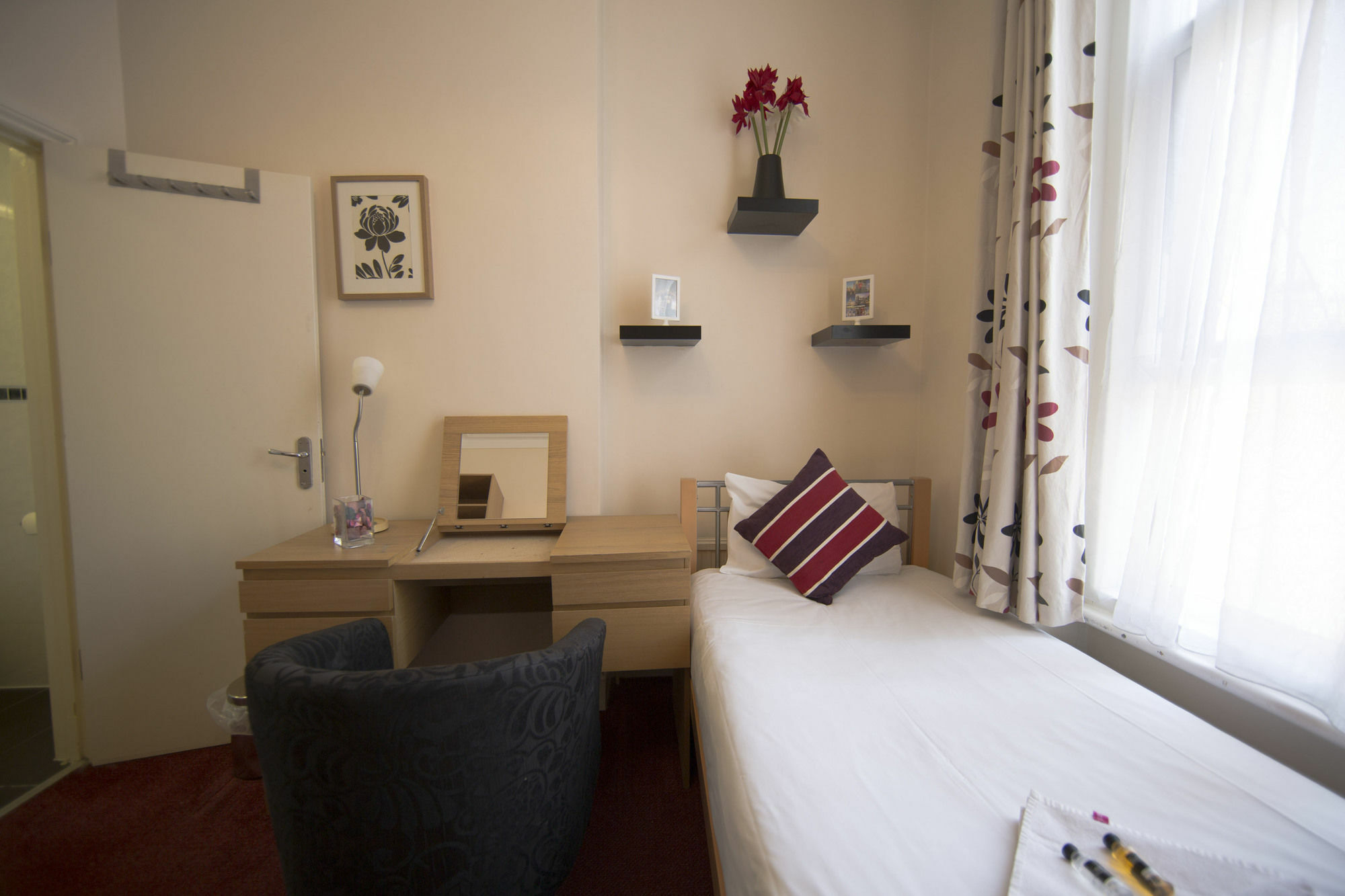 Royal London Hotel By Saba Bagian luar foto